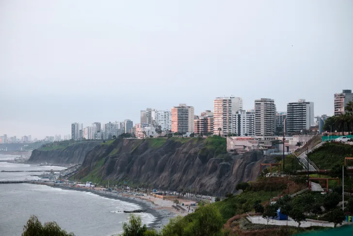 Views of a shopping centre set into the cliffside in Miraflores, Lima.